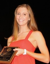 Outstanding Junior and Senior Named at Honors Convocation