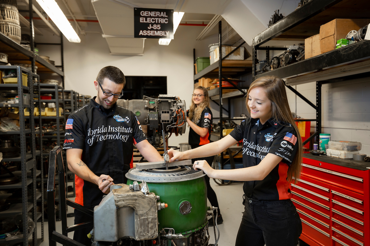 Larsen Motorsports Kicks Off Virtual Field Trip Initiative