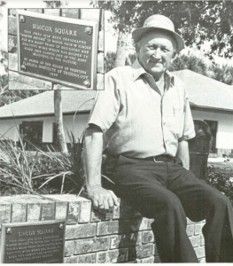 Dale Simcox Recognized for Years of Service to Florida Tech