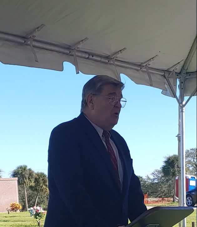 Taylor Speaks at Remembrance for Fallen Soldier  