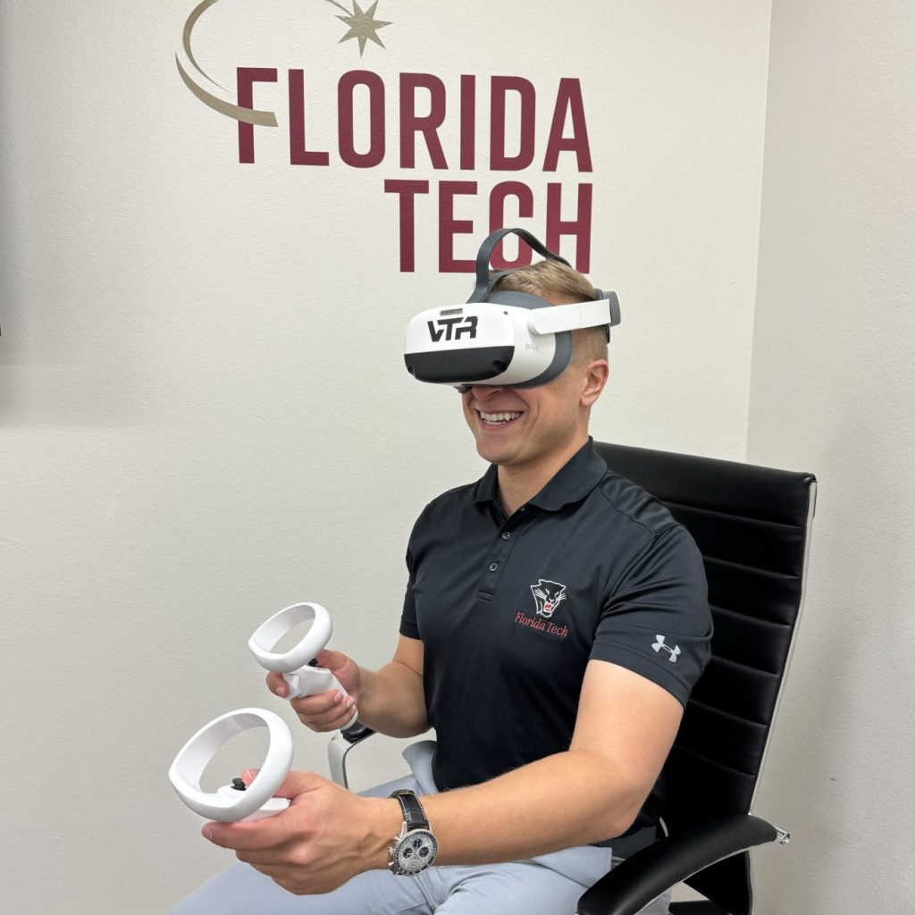 Florida Tech, Visionary Training Resources Partner for Classroom VR