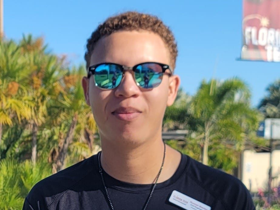 Civil Engineering Student Wins IMG Scholarship