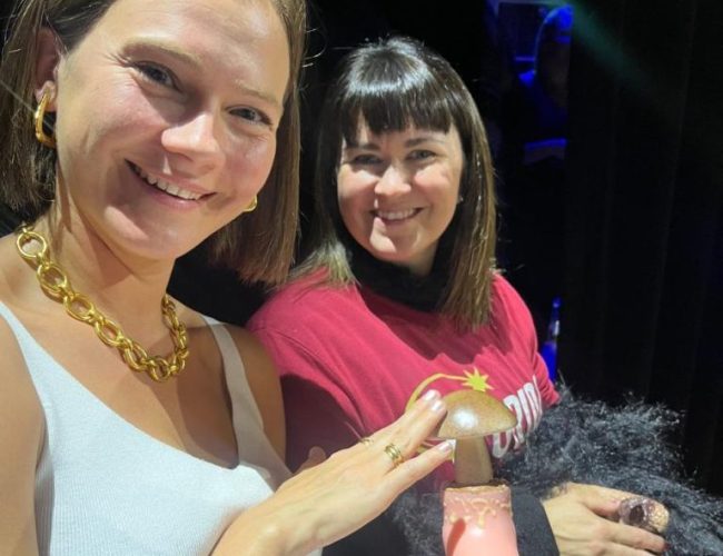 Talbot Shares Ig Nobel Prize for Research Into     Biomechanics, Evolution of Kissing